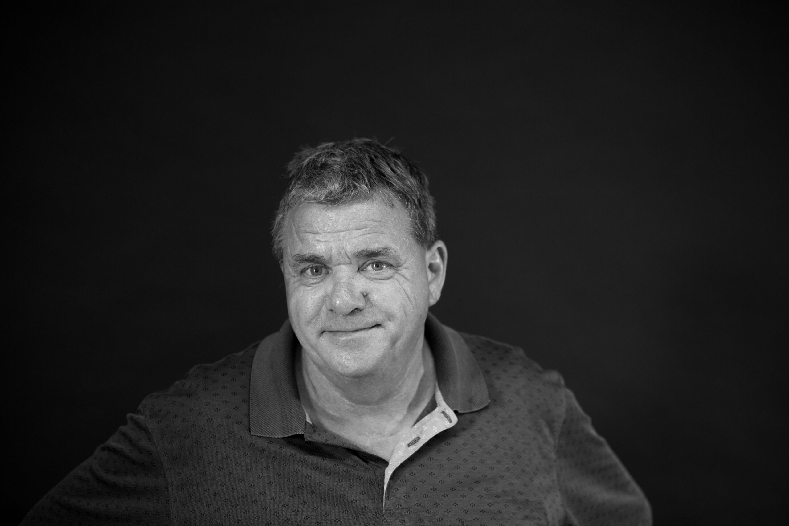 Peter Schmitz – Peter Schmitz ist der kreative Andersdenker im Team. Geht nicht gibt es bei ihm nicht. Gibt es ein Problem, wird von ihm aus dem Stand die passende Lösung präsentiert.